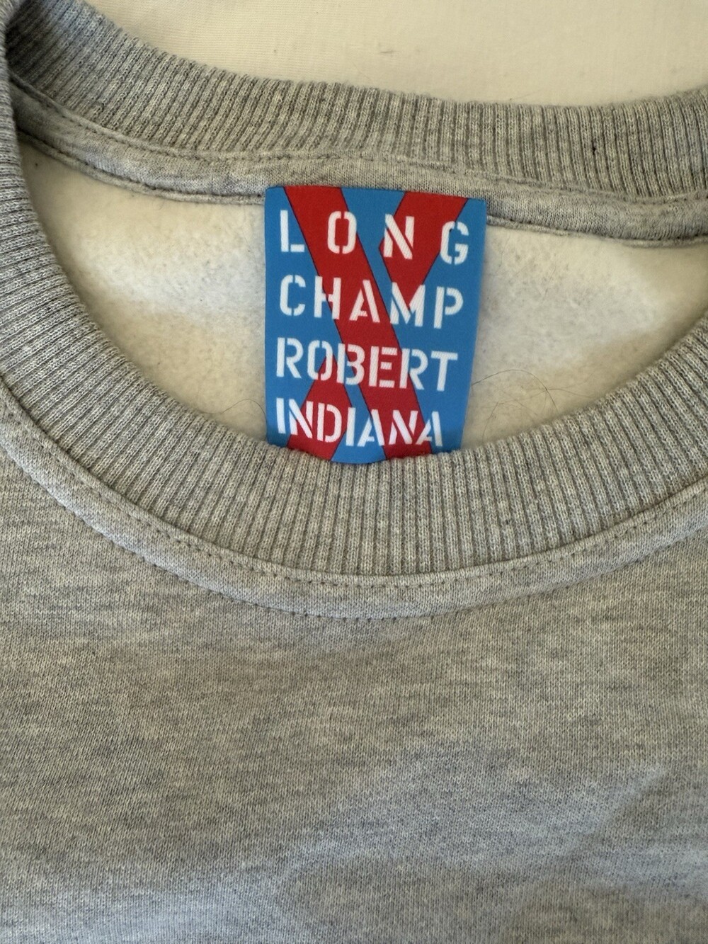 Longchamp x Robert Indiana Unisex Grey Crewneck Sweatshirt Size Small NWOT Rare - Picture 3 of 7